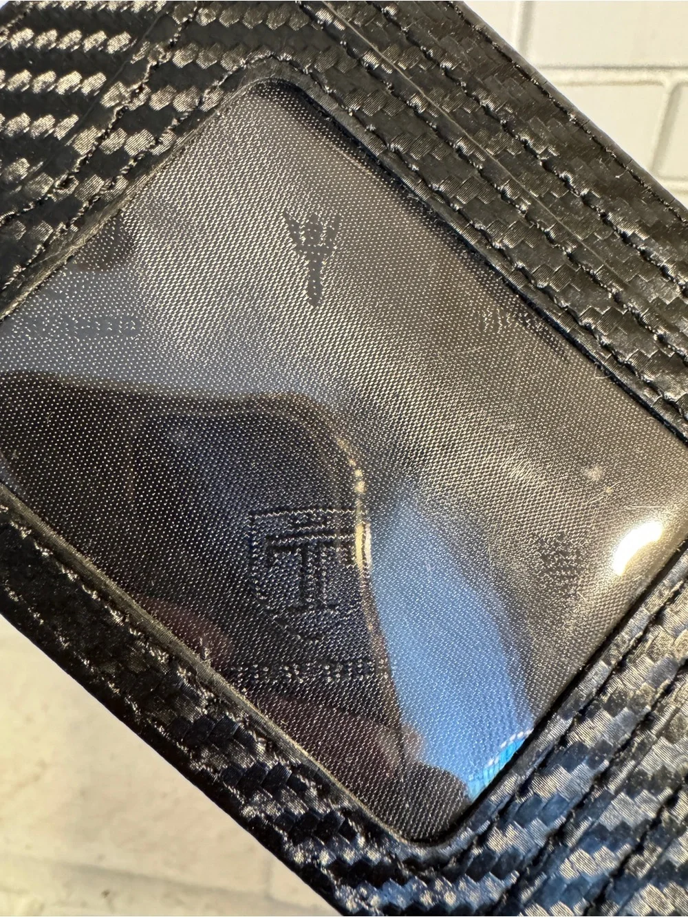 TRAVANDO Black Carbon Fiber Slim Bifold Wallet Money Clip RFID